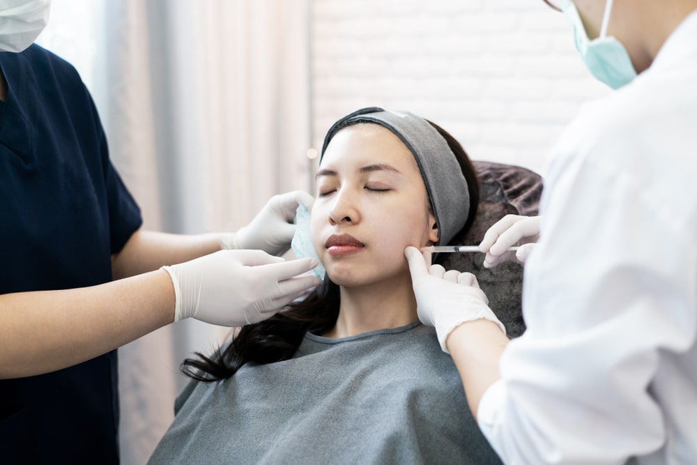 Biaya suntik filler di klinik kecantikan