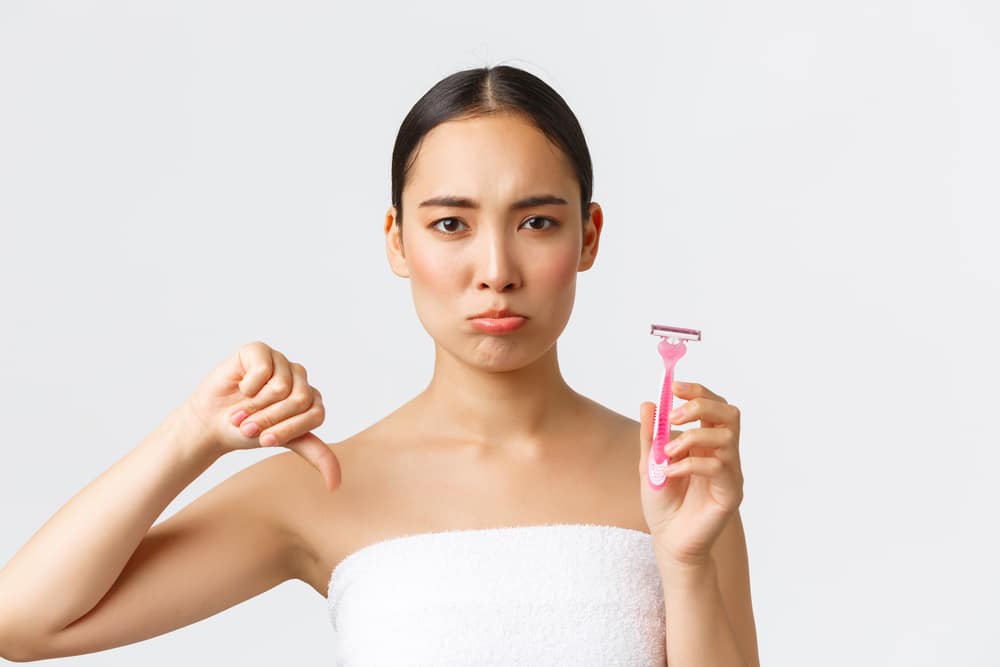Stop Menghilangkan Bulu Ketiak dengan Cara Mencukur!