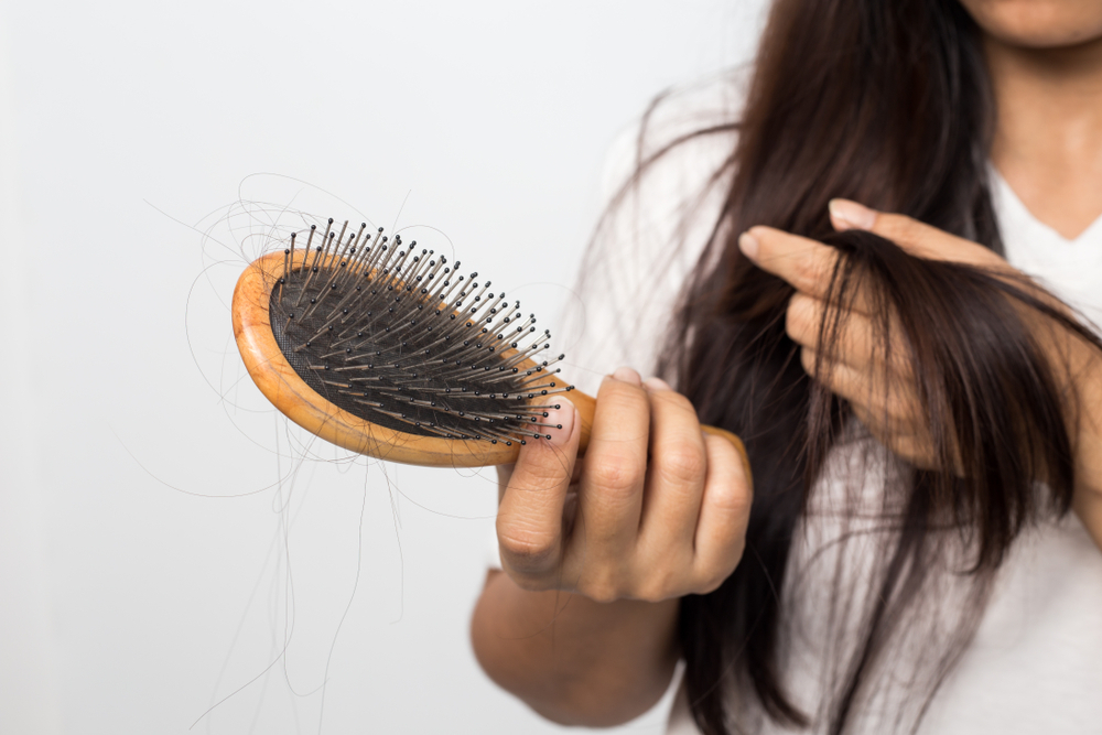 Penyebab Rambut Sering Rontok