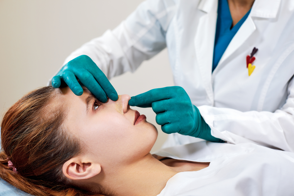 Harga tanam benang hidung di klinik kecantikan terbaru