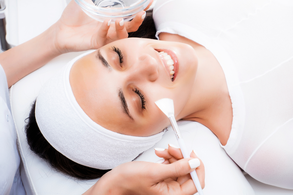Ketahui Efek Setelah Peeling Wajah Berikut Sebelum Kamu Melakukan Perawatan
