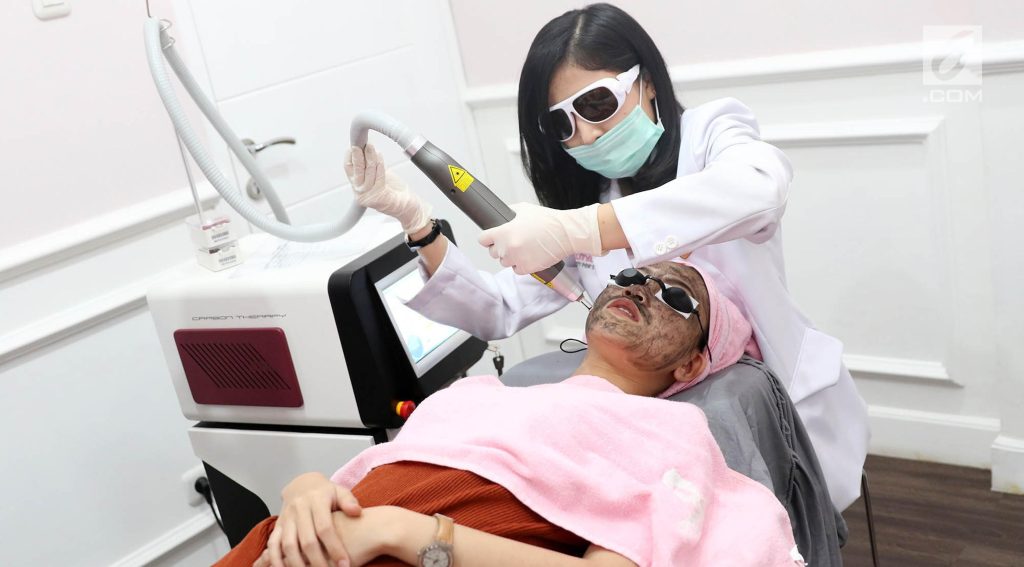 Laser wajah untuk menghilangkan flek hitam membandel