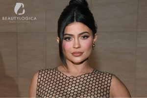 Cara membuat bibir sexy ala Kylie Jenner